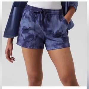 Athleta Farallon Blue Tie Dye Shorts size M